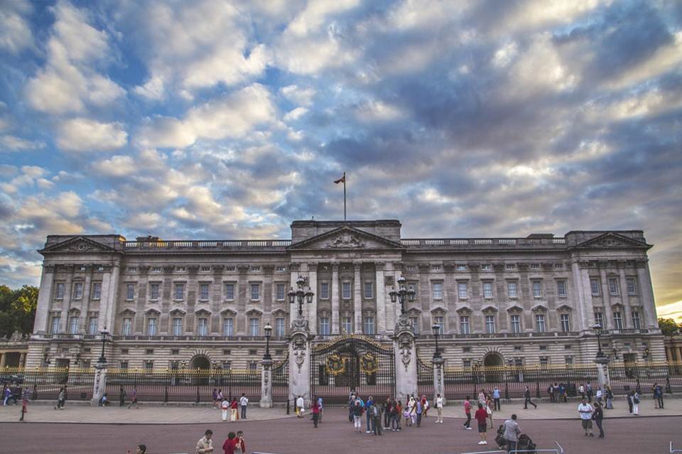 Palácio de Buckingham em Londres visto de fora