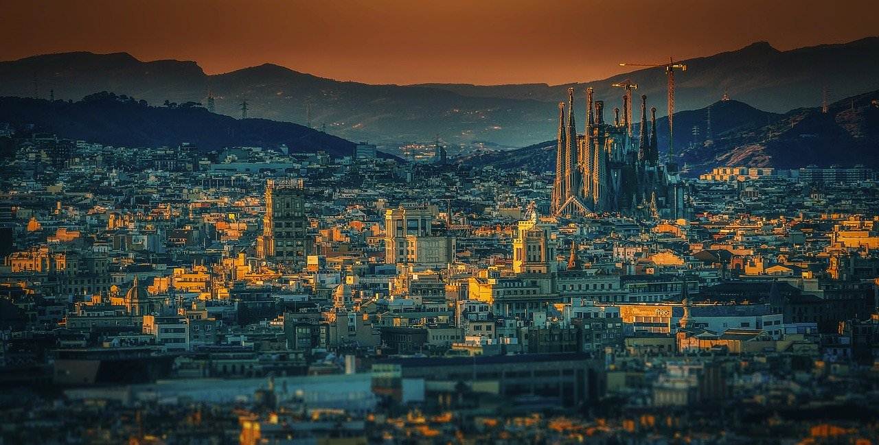 Vista de Barcelona com a Sagrada Família ao fundo