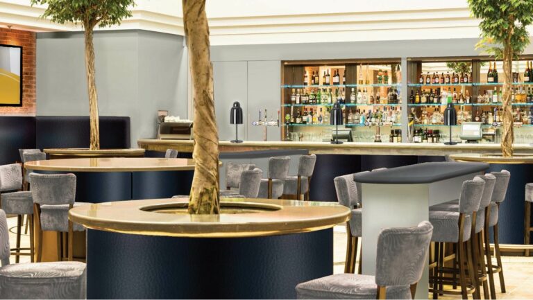 Lobby bar do hotel voco Reading em Inglaterra