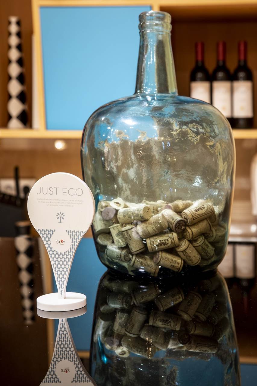 Recolha de rolhas nos hotéis STAY Hotels