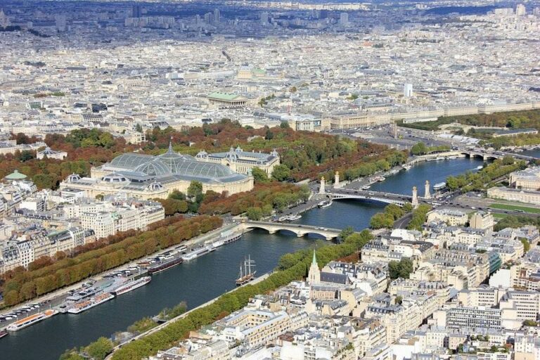 Cidade de Paris vista de cima